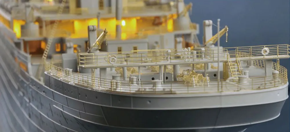 Trumpeter 1/200 R.M.S TITANIC W/ LED Light Set # 03719 7 Trumpeter 1/200 R.M.S TITANIC W/ LED Light Set # 03719 - Image 5