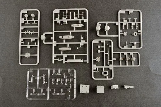 Trumpeter 1/350 Italian Heavy Cruiser Gorizia # 05349 12 Trumpeter 1/350 Italian Heavy Cruiser Gorizia # 05349 - Image 10