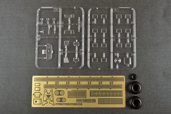 Trumpeter 1/48 Douglas DC-3 CNAC # 05813 18 Trumpeter 1/48 Douglas DC-3 CNAC # 05813 - Image 16
