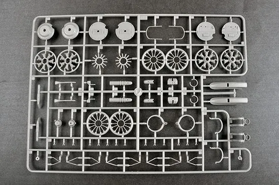 Trumpeter 1/48 Douglas DC-3 CNAC # 05813 8 Trumpeter 1/48 Douglas DC-3 CNAC # 05813 - Image 6