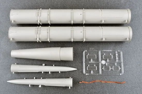 Trumpeter 1/35 Russian S-300V 9A84 SAM # 09520 9 Trumpeter 1/35 Russian S-300V 9A84 SAM # 09520 - Image 7