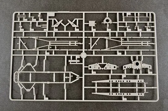 Trumpeter 1/35 Russian S-300V 9A85 SAM # 09521 15 Trumpeter 1/35 Russian S-300V 9A85 SAM # 09521 - Image 13