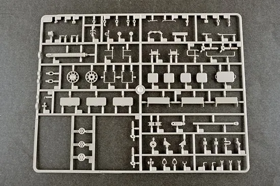 Trumpeter 1/35 Russian S-300V 9A85 SAM # 09521 17 Trumpeter 1/35 Russian S-300V 9A85 SAM # 09521 - Image 15