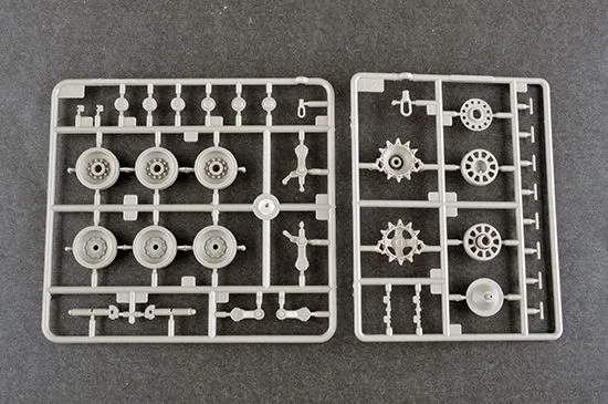 Trumpeter 1/35 Russian S-300V 9A85 SAM # 09521 19 Trumpeter 1/35 Russian S-300V 9A85 SAM # 09521 - Image 17