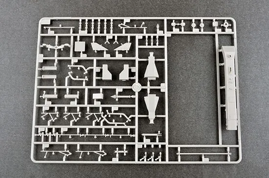 Trumpeter 1/35 Russian 9P78-1 TEL For 9K720 Iskander-M System (SS-26 Stone) # 01051 16 Trumpeter 1/35 Russian 9P78-1 TEL For 9K720 Iskander-M System (SS-26 Stone) # 01051 - Image 14