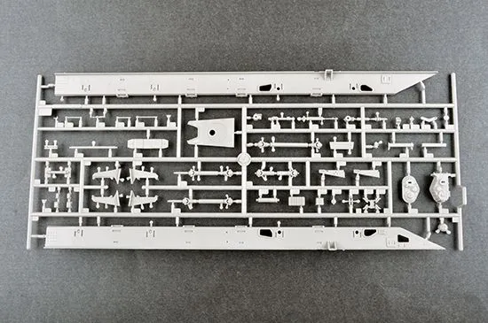 Trumpeter 1/35 Russian 9P78-1 TEL For 9K720 Iskander-M System (SS-26 Stone) # 01051 18 Trumpeter 1/35 Russian 9P78-1 TEL For 9K720 Iskander-M System (SS-26 Stone) # 01051 - Image 16