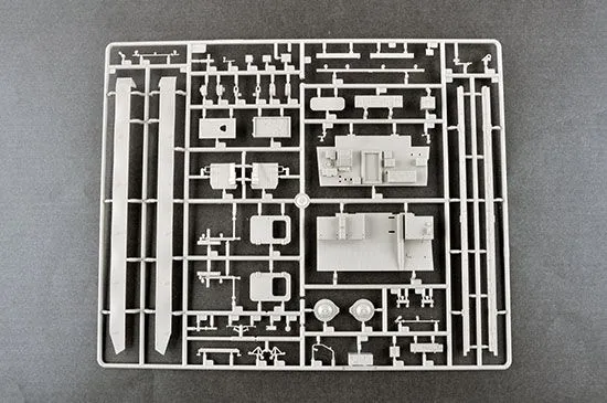 Trumpeter 1/35 Soviet S-300V 9S32 Radar # 09522 8 Trumpeter 1/35 Soviet S-300V 9S32 Radar # 09522 - Image 6