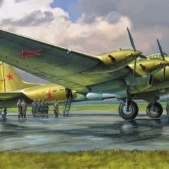 Zvezda 1/72 Petlyakov Pe-8 ON Stalin's Plane # 7280